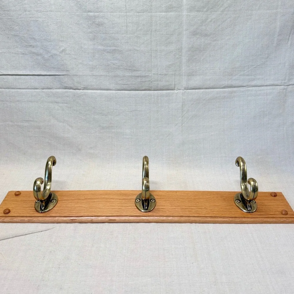 Vintage Oak Wood Wall Mounted Coat Rack 3 Brass Hooks Entryway Mudroom 80s